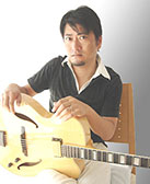【ギター】伊藤 紀彦 先生
