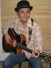 【アコースティックギター】栗田 光浩 先生